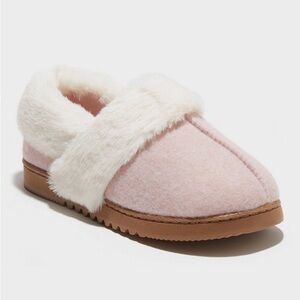 Dluxe by dearfoams Women's June Felted
Closed Back  Pile Cuff Loafer Slippers